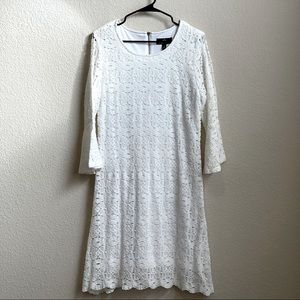 Lace midi dress with long sleeves